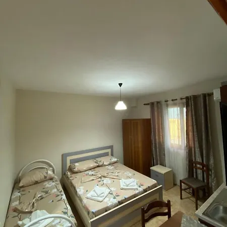 Holiday Apartament4 بيت ضيافة فلورا